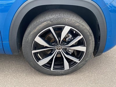 2025 Volkswagen Atlas 2.0T SEL Premium R-Line