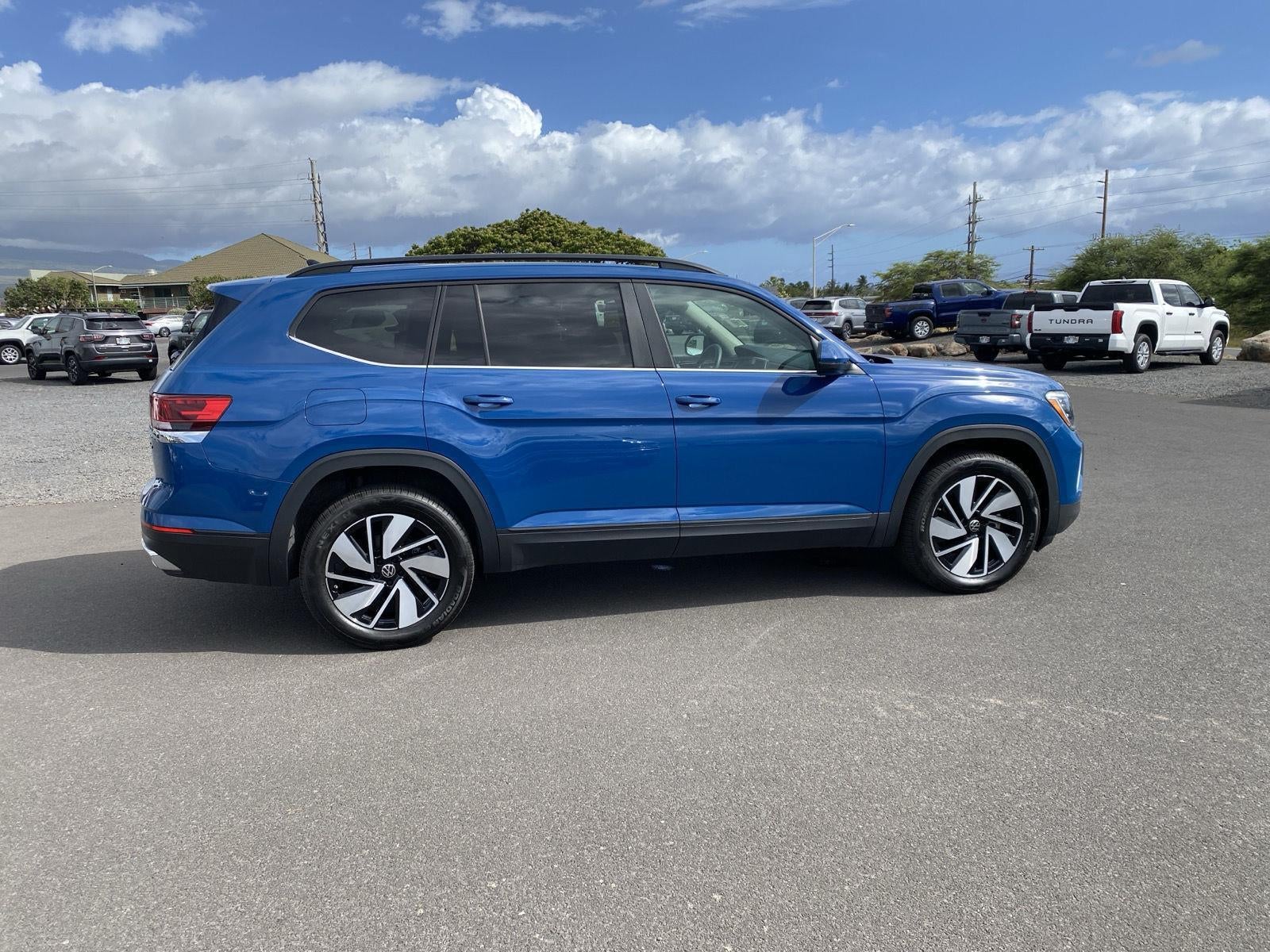 2025 Volkswagen Atlas 2.0T SE w/Technology