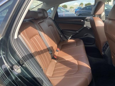 2022 Volkswagen Passat 2.0T Limited Edition