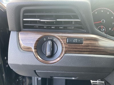 2022 Volkswagen Passat 2.0T Limited Edition