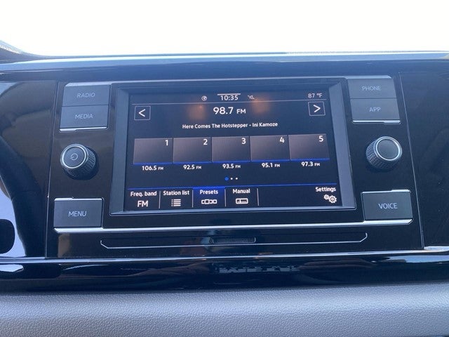 2022 Volkswagen Taos S