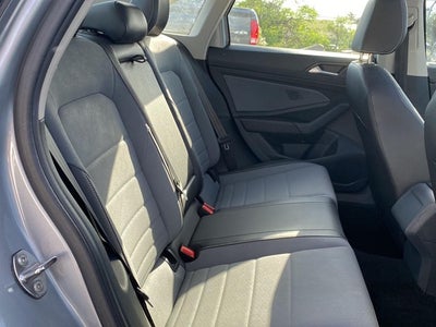 2025 Volkswagen Jetta SE