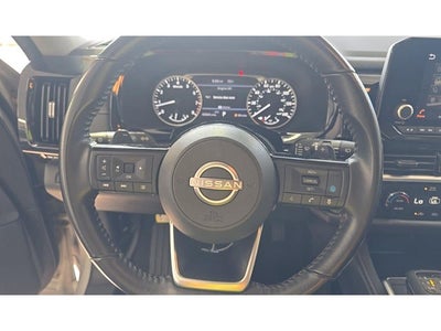 2023 Nissan Pathfinder SV