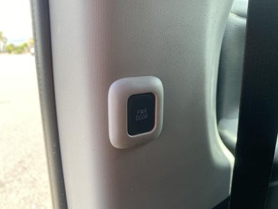 2020 Toyota Sienna SE