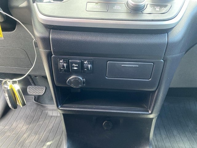 2020 Toyota Sienna SE