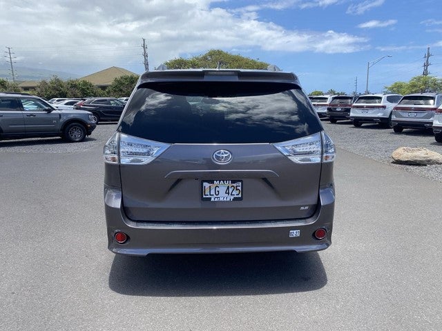 2020 Toyota Sienna SE