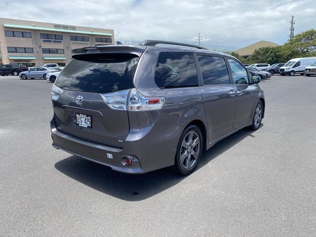 2020 Toyota Sienna SE
