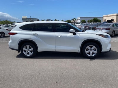 2022 Toyota Highlander LE