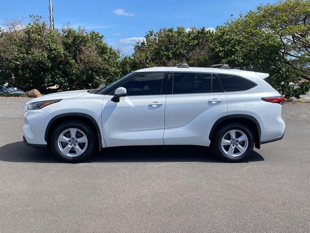 2022 Toyota Highlander LE