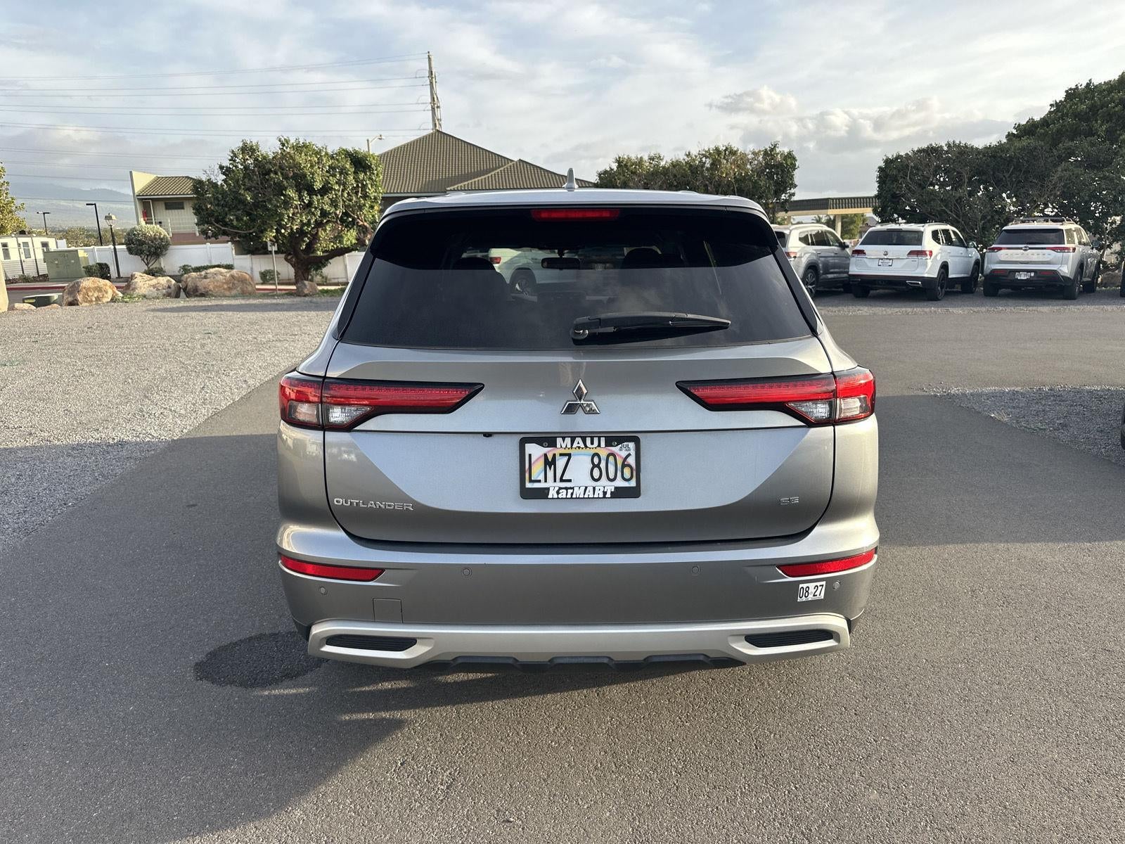 2023 Mitsubishi Outlander SE