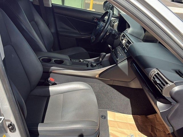 2016 Lexus Is 200T BASE
