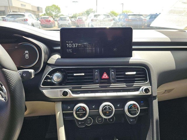 2022 Genesis G70 2.0T