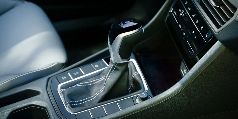 Gear shifter and center console