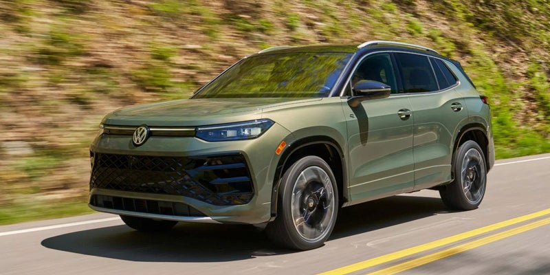 Volkswagen Tiguan front view