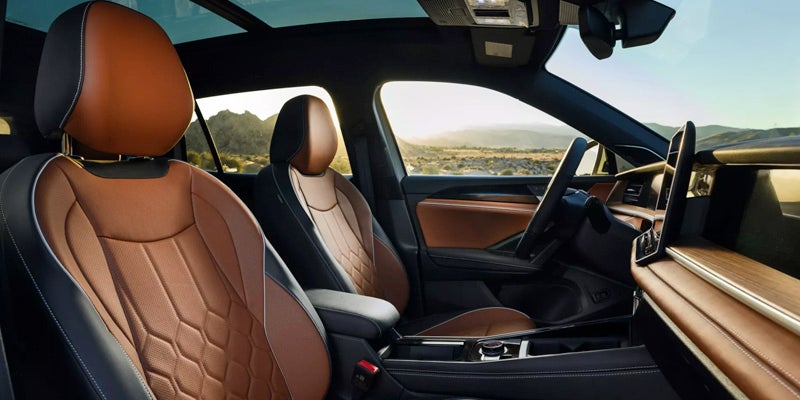 Tiguan front interior